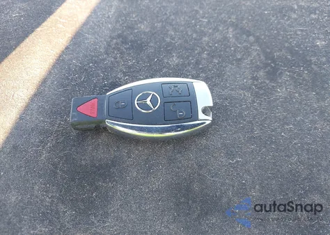 2001 Mercedes-Benz Clk 320 из США, поврежденный, VIN WDBLK65G81T063412